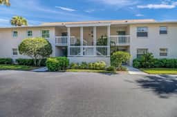 Welcome to Navarra Beach Condo! - Image 2