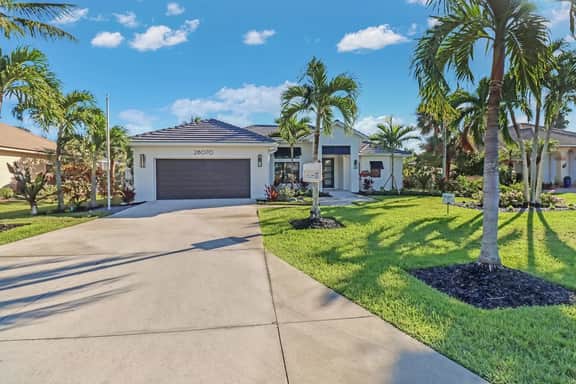 Luxury in Vanderbilt Lakes! - Image 3